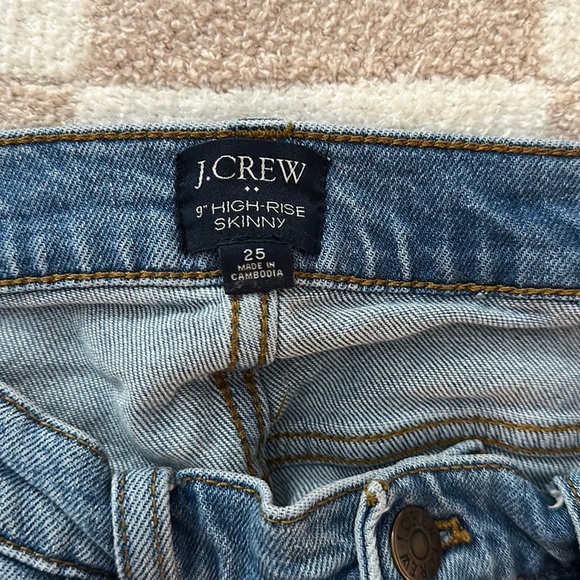 J crew 9 inch high rise button front skinny size 25 great condition light wash - Picture 3 of 5